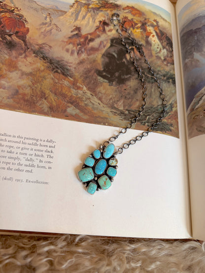 The Avy Necklace