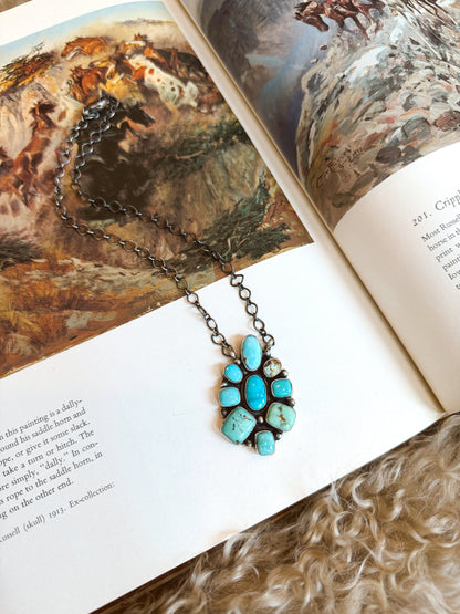The Avy Necklace